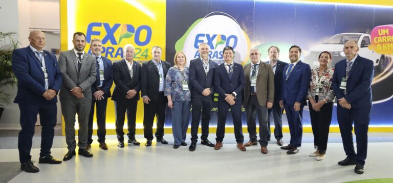 claudia fernandez expo apras