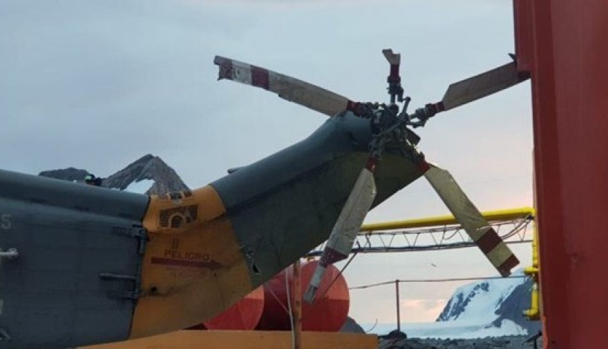 helicoctero dañado