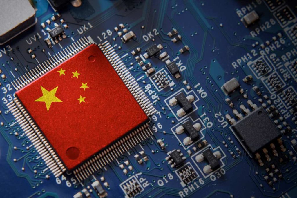 Microchip-china-1024x683