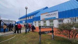 DOCENTES FUEGUINOS EXIGEN SALARIO MINIMO DE 2,9 MILLONES