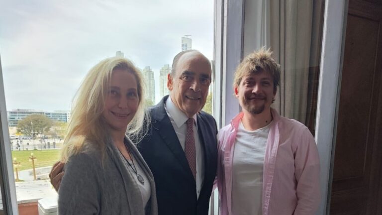 66e9e5922b39d_940_529! milei francos caputo