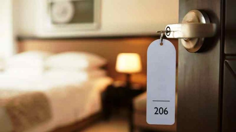 6a8574511dfb9ef2651e4a022f9ab6c5_L habitacion hotel