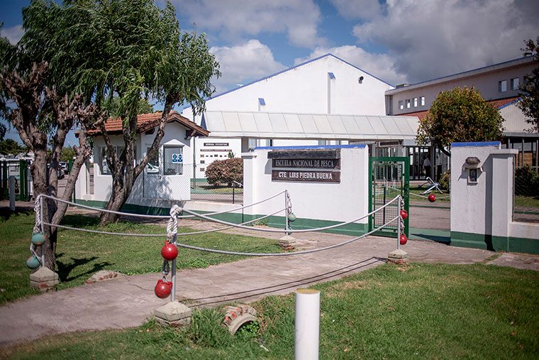 Revista-Puerto-Mar-del-Plata-Escuela-Nacional-de-Pesca-img-02