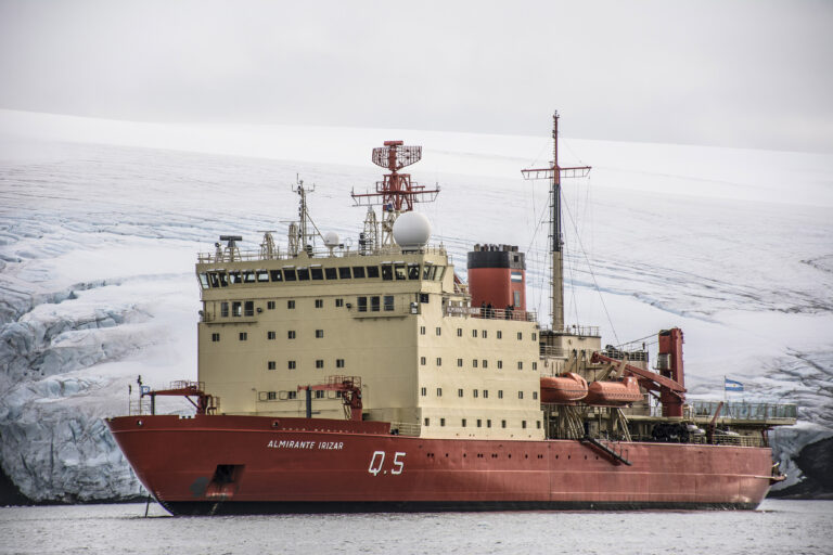 rompehielos_ara_almirante_irizar