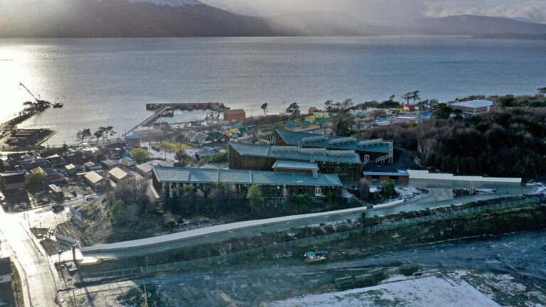 20241201103524fa29f1fae59b77ec1f351e861f36957e isla navarino