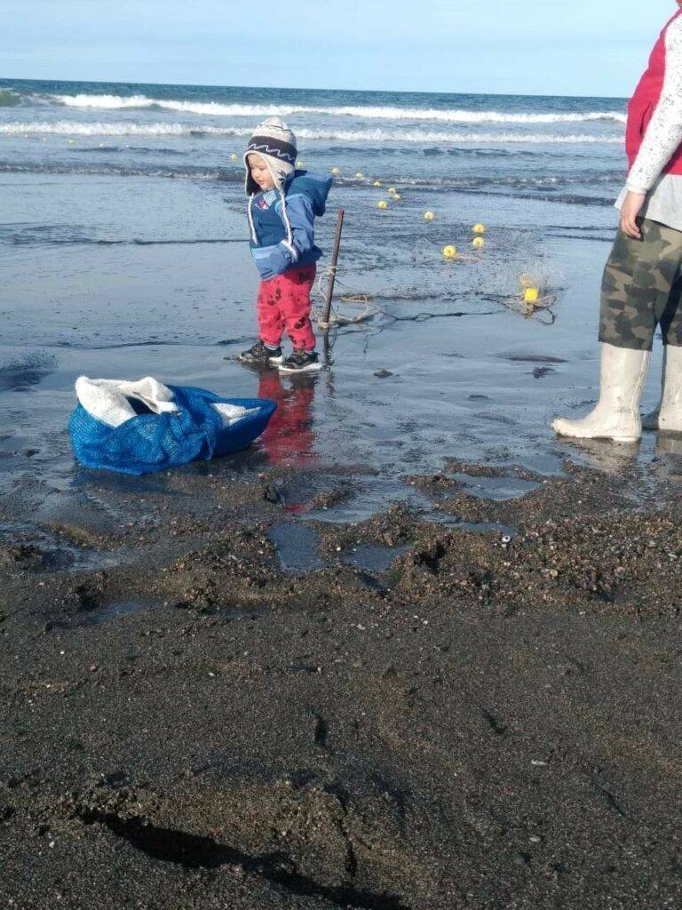 WhatsApp-Image-2024-12-24-at-00.01.56-768x1024 pescadores