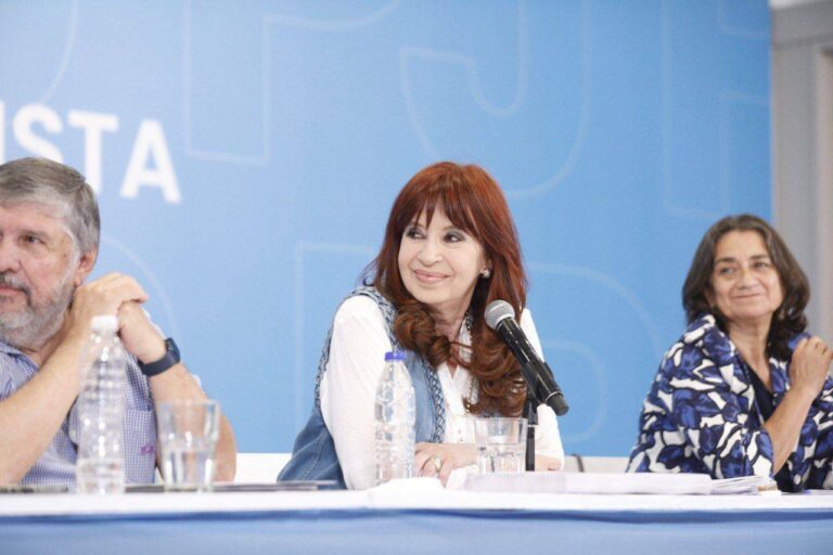 GklxXdIXQAAOZ3o-768x512 cristina fernandez pj
