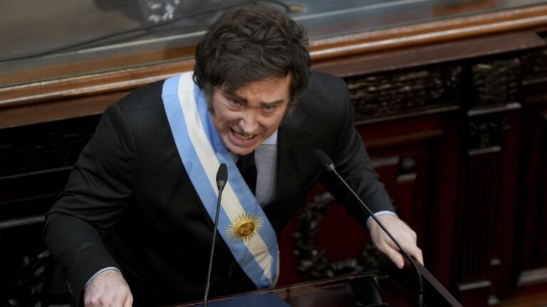 67c3d398e5557_940_529! javier milei