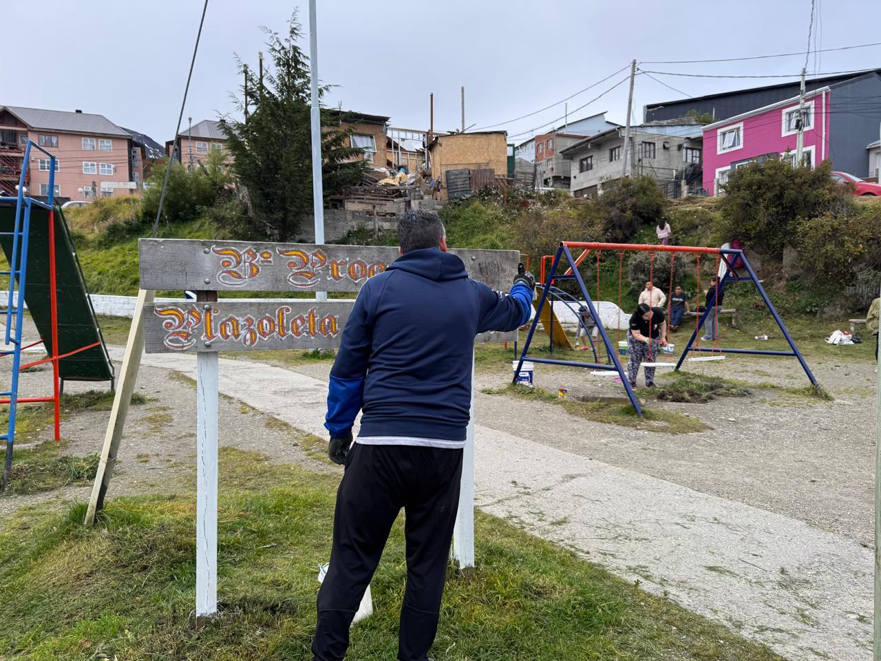 ce3c600b-d8a4-4fa1-adfb-6c1f047a4d61 plaza infantil