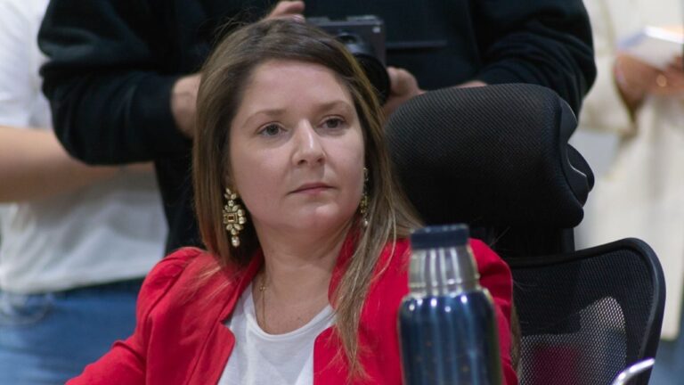 f1280x720-126773_258448_5050 DAIANA FREIBERGER