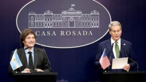 declaracion-en-conjunto-entre-javier-milei-y-scott-bessent-en-casa-rosada-2004224
