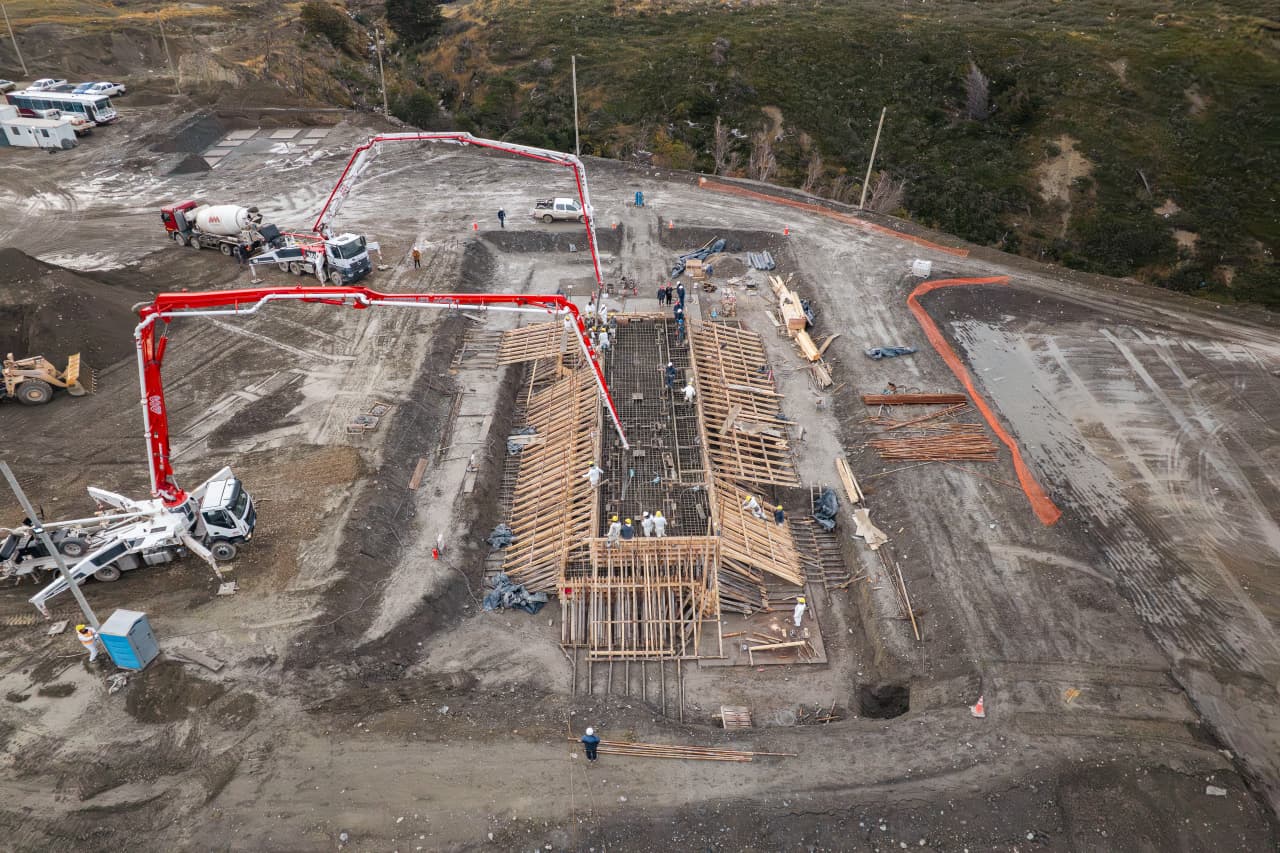 Obra-nueva-usina-Ushuaia